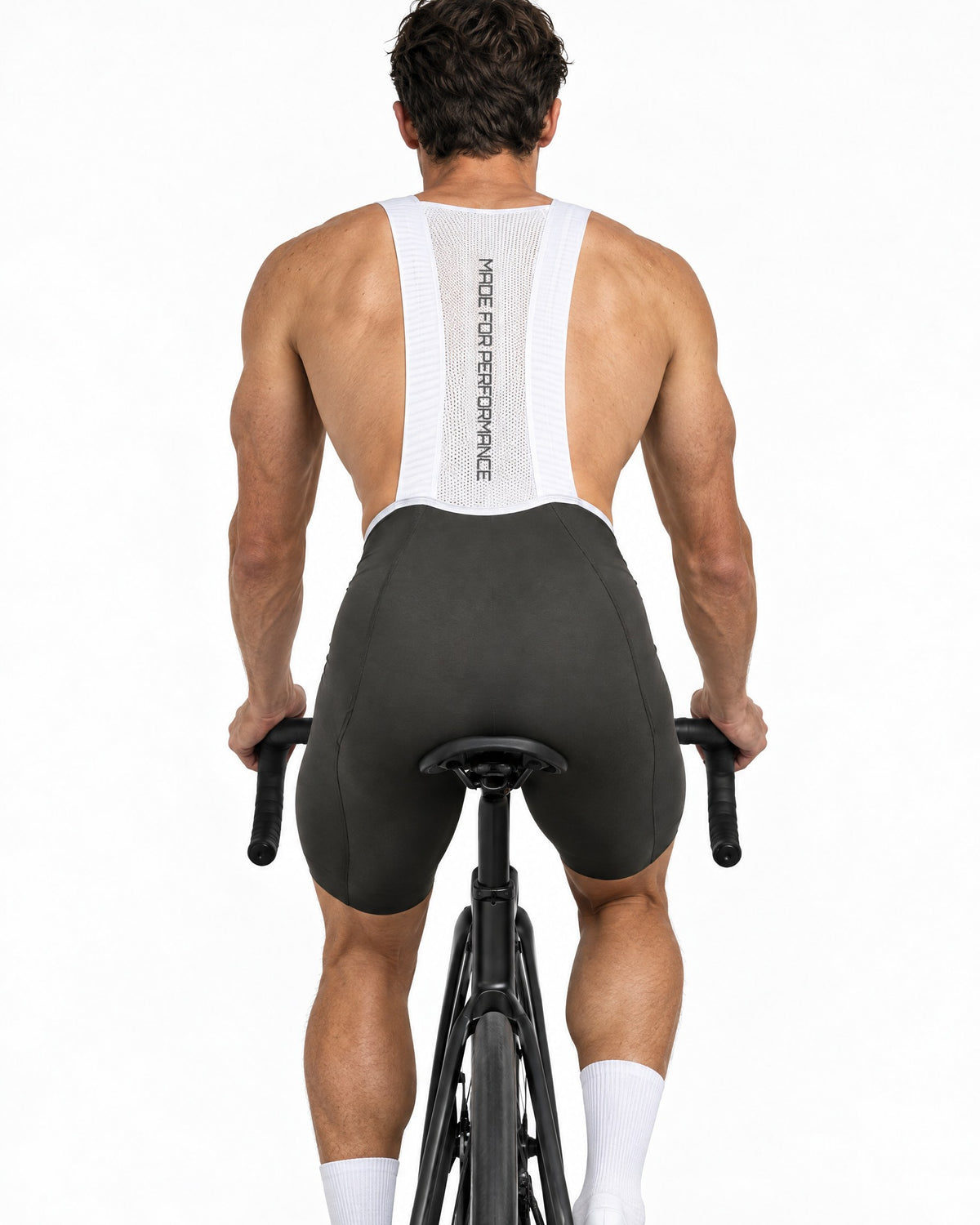 Cuissard vélo anthracite vu de dos sur le vélo