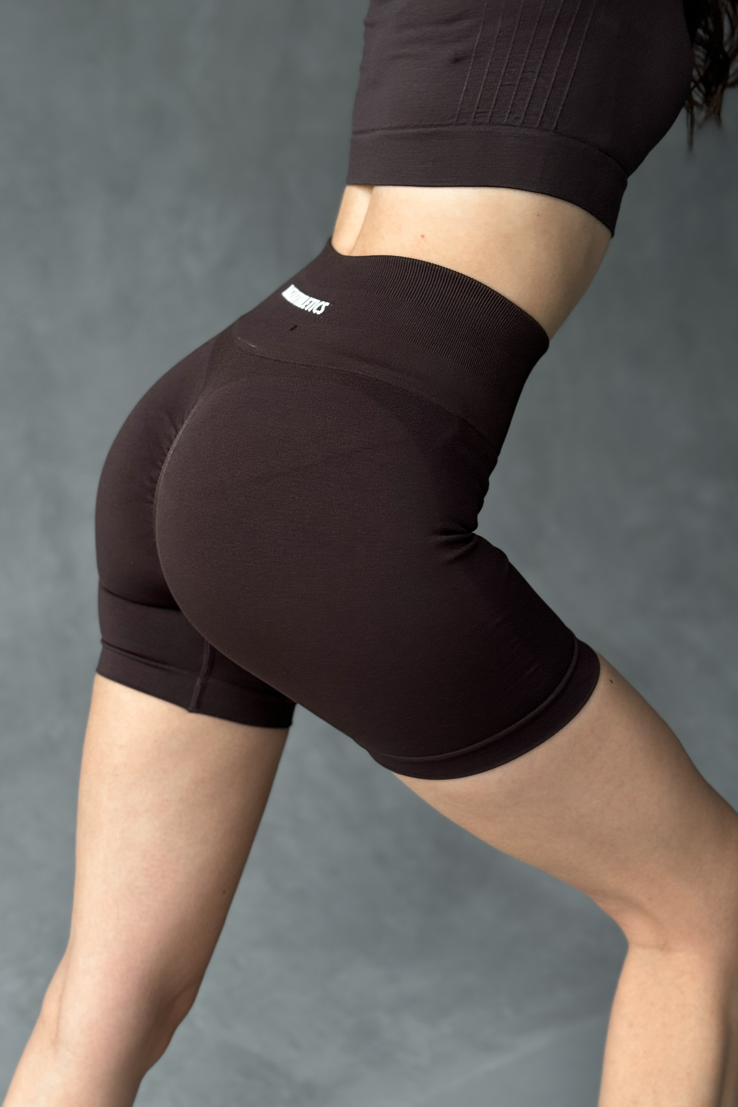 Timeless Short - Chocolate